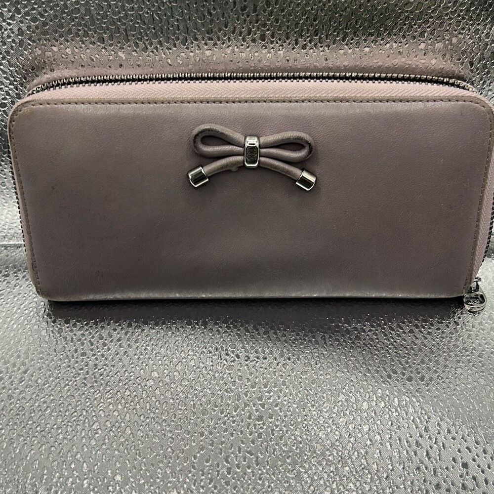Loewe Zip Around Long Wallet Bow Ribbon Accent PurpleโLeather Coquette Girlie